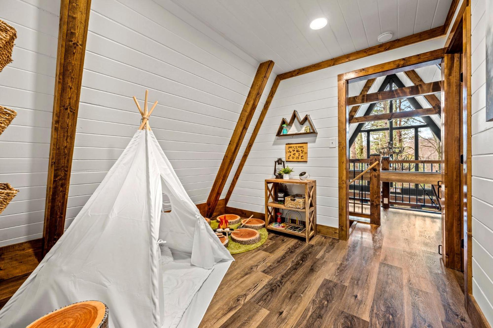 1Mile Downtown, Handicap Ramp, Hot Tub, Game Room Gatlinburg Buitenkant foto
