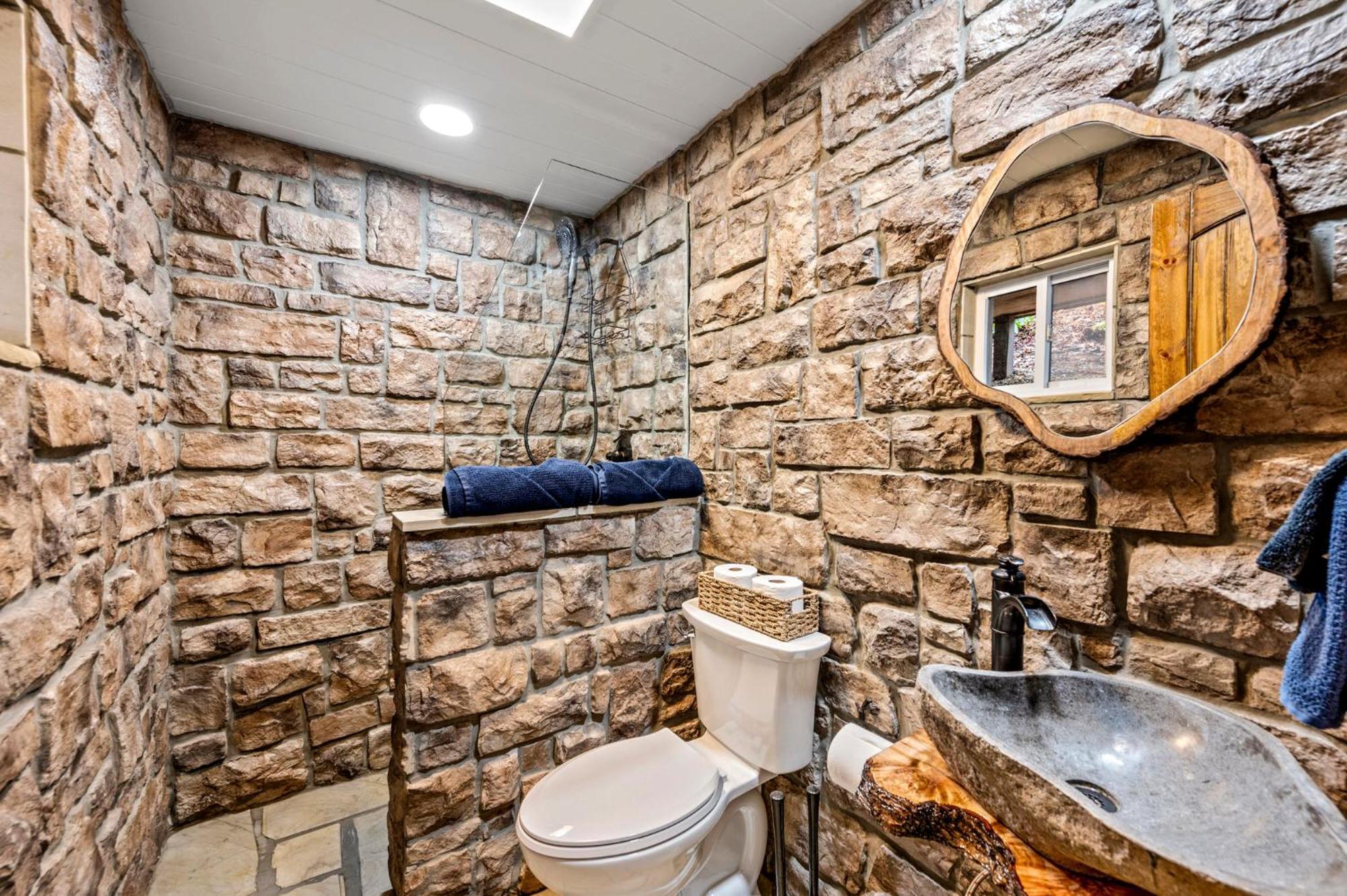 1Mile Downtown, Handicap Ramp, Hot Tub, Game Room Gatlinburg Buitenkant foto