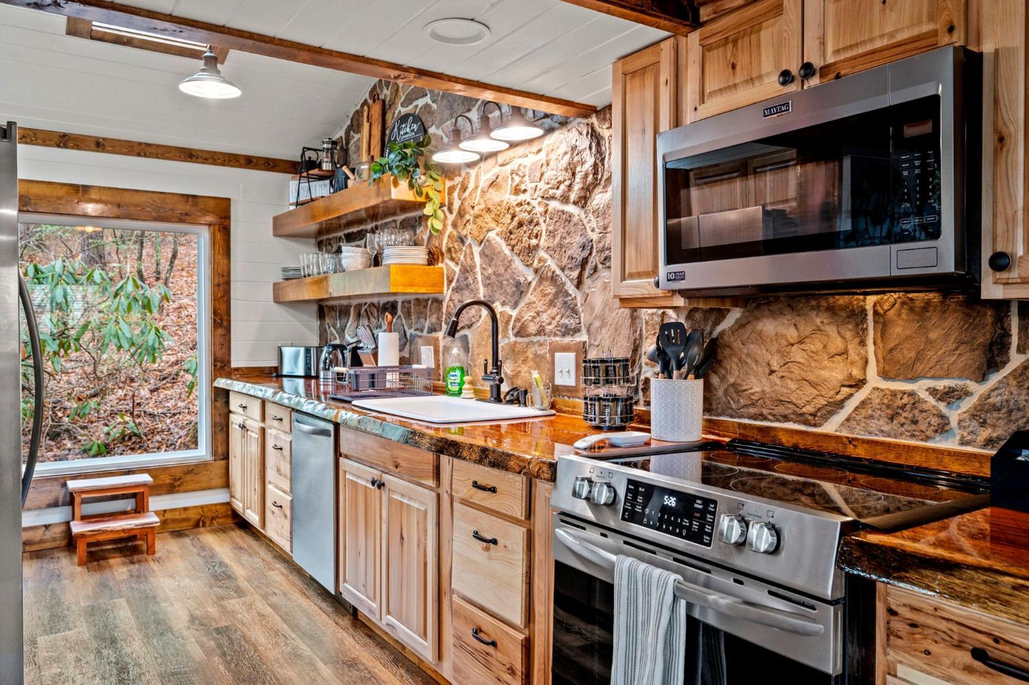 1Mile Downtown, Handicap Ramp, Hot Tub, Game Room Gatlinburg Buitenkant foto