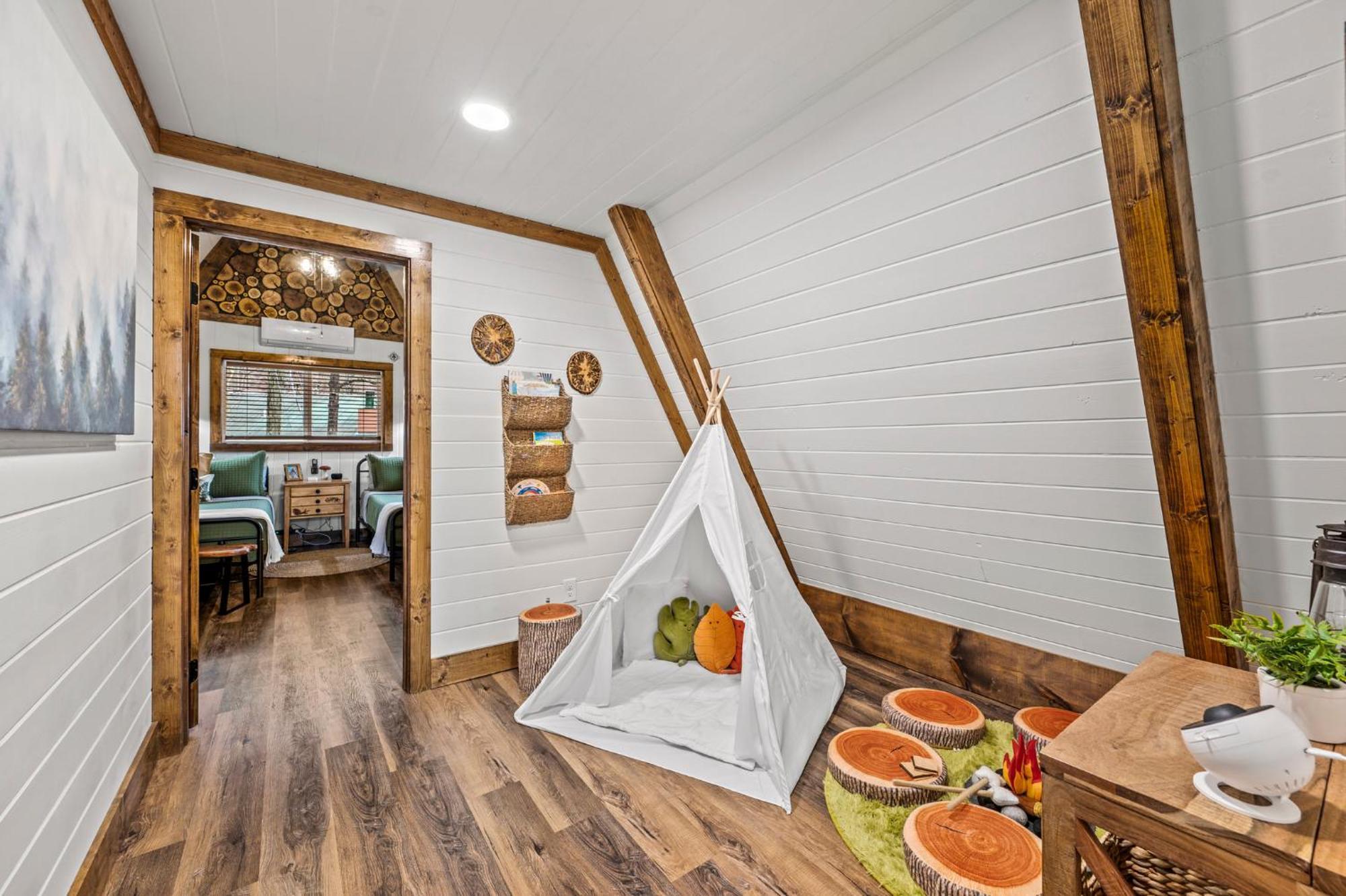 1Mile Downtown, Handicap Ramp, Hot Tub, Game Room Gatlinburg Buitenkant foto
